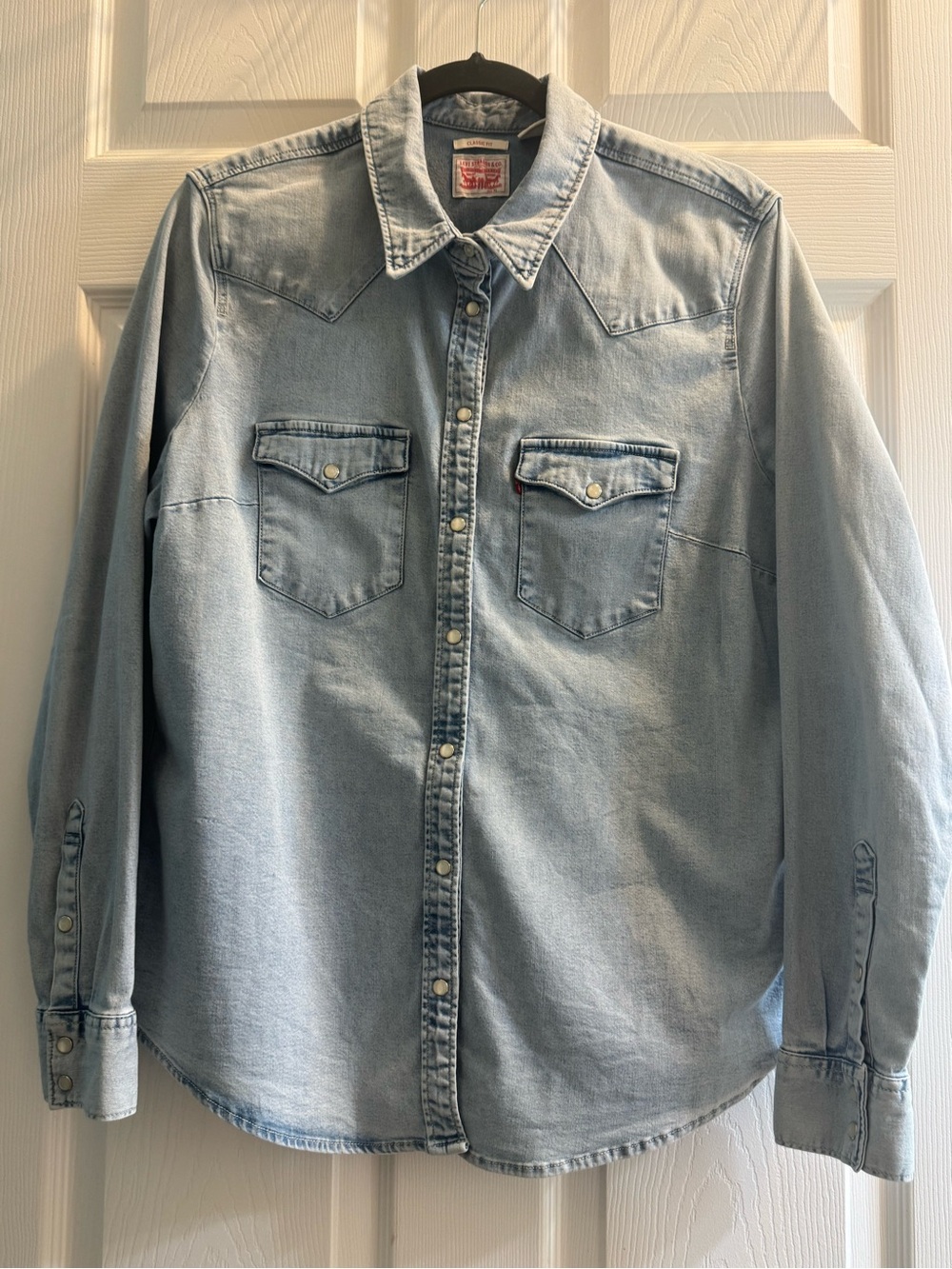 Levi Strauss & Co. Light Wash Denim Western Button-Down Shirt Women’s XL